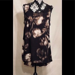 Beautiful high low tunic.